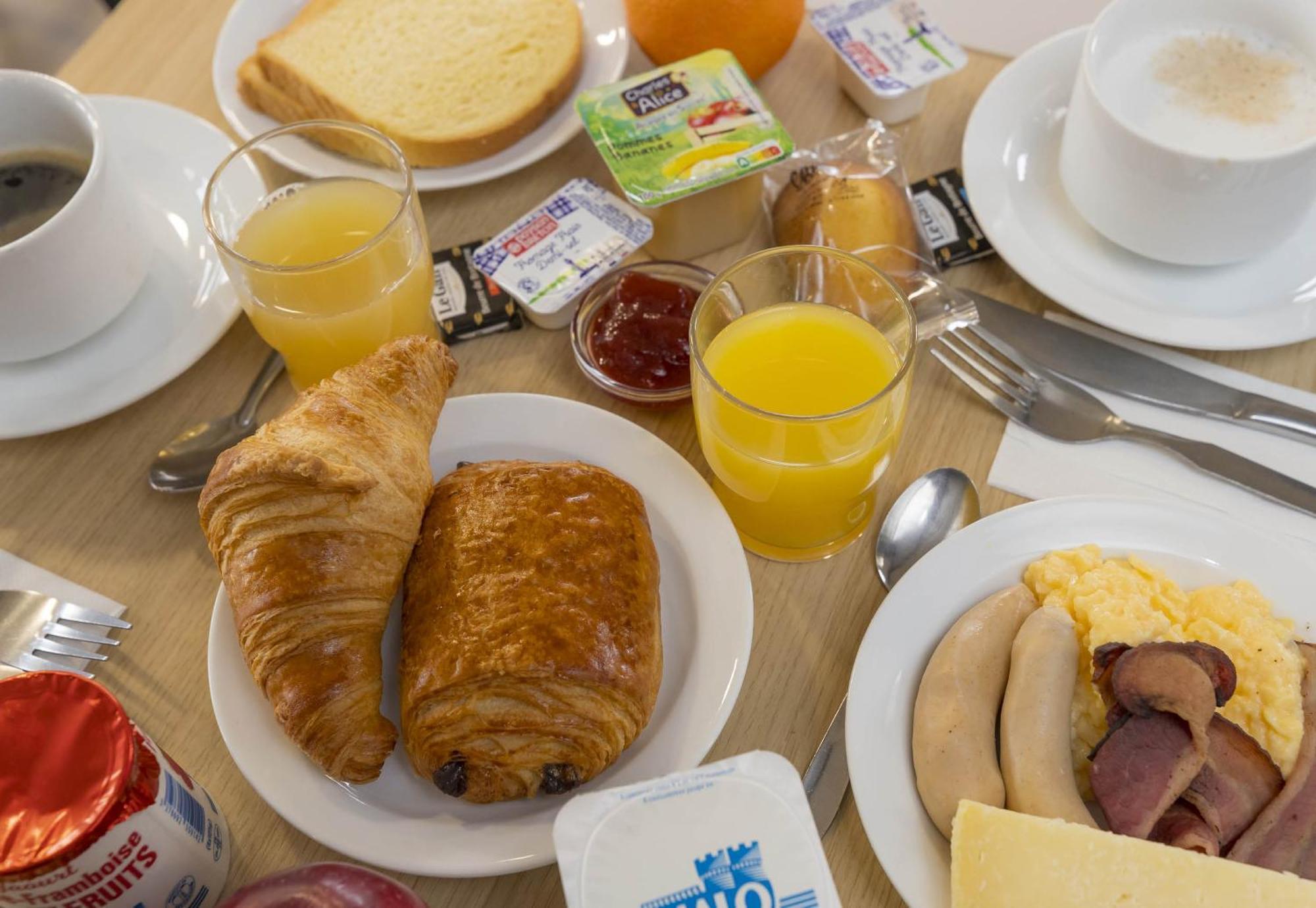 B&B Hotel Auxerre Monéteau Екстериор снимка