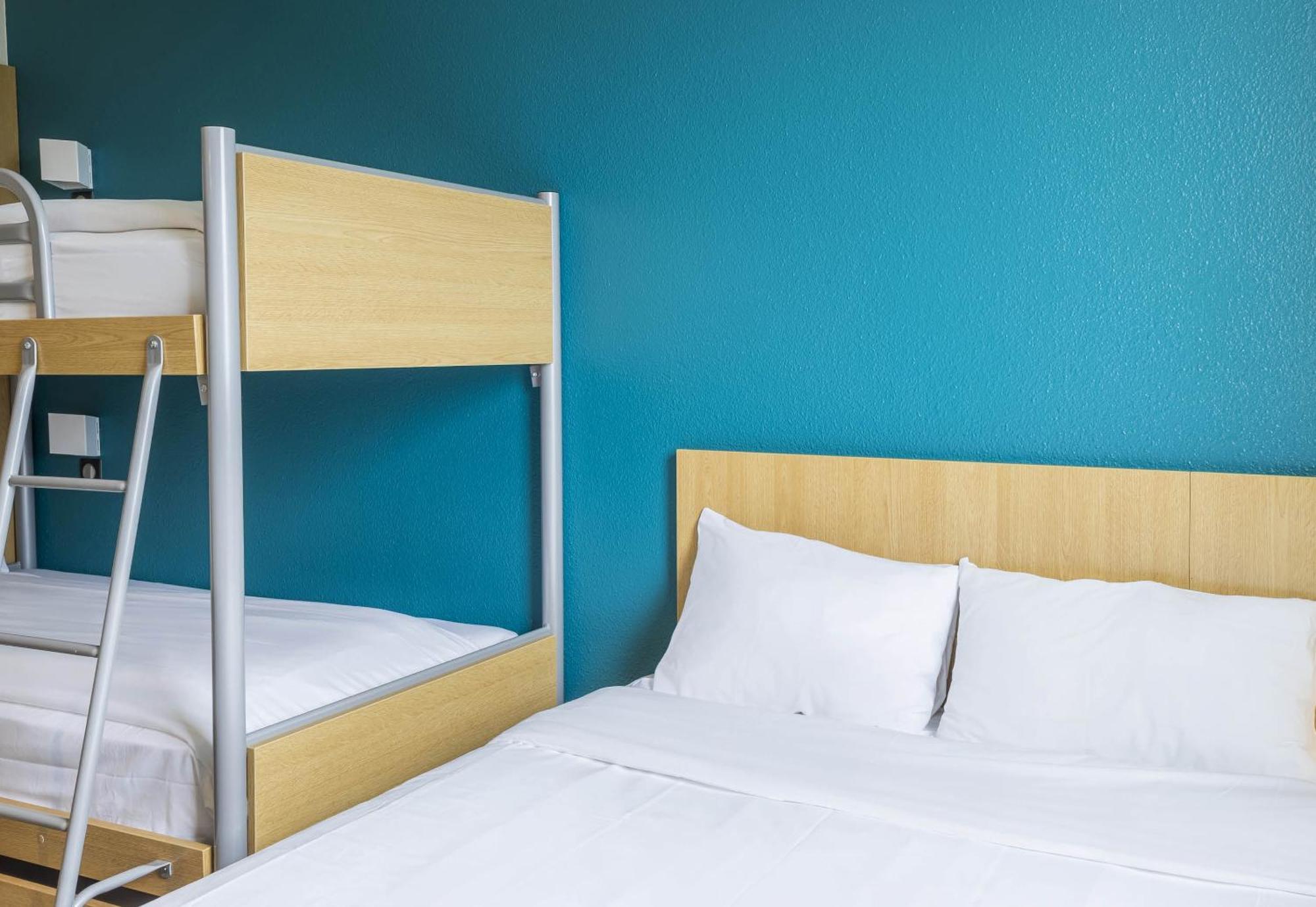 B&B Hotel Auxerre Monéteau Екстериор снимка
